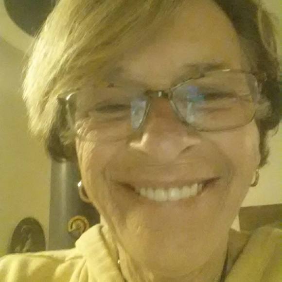 Meet your Posher, Cora - Picture 1 of 1